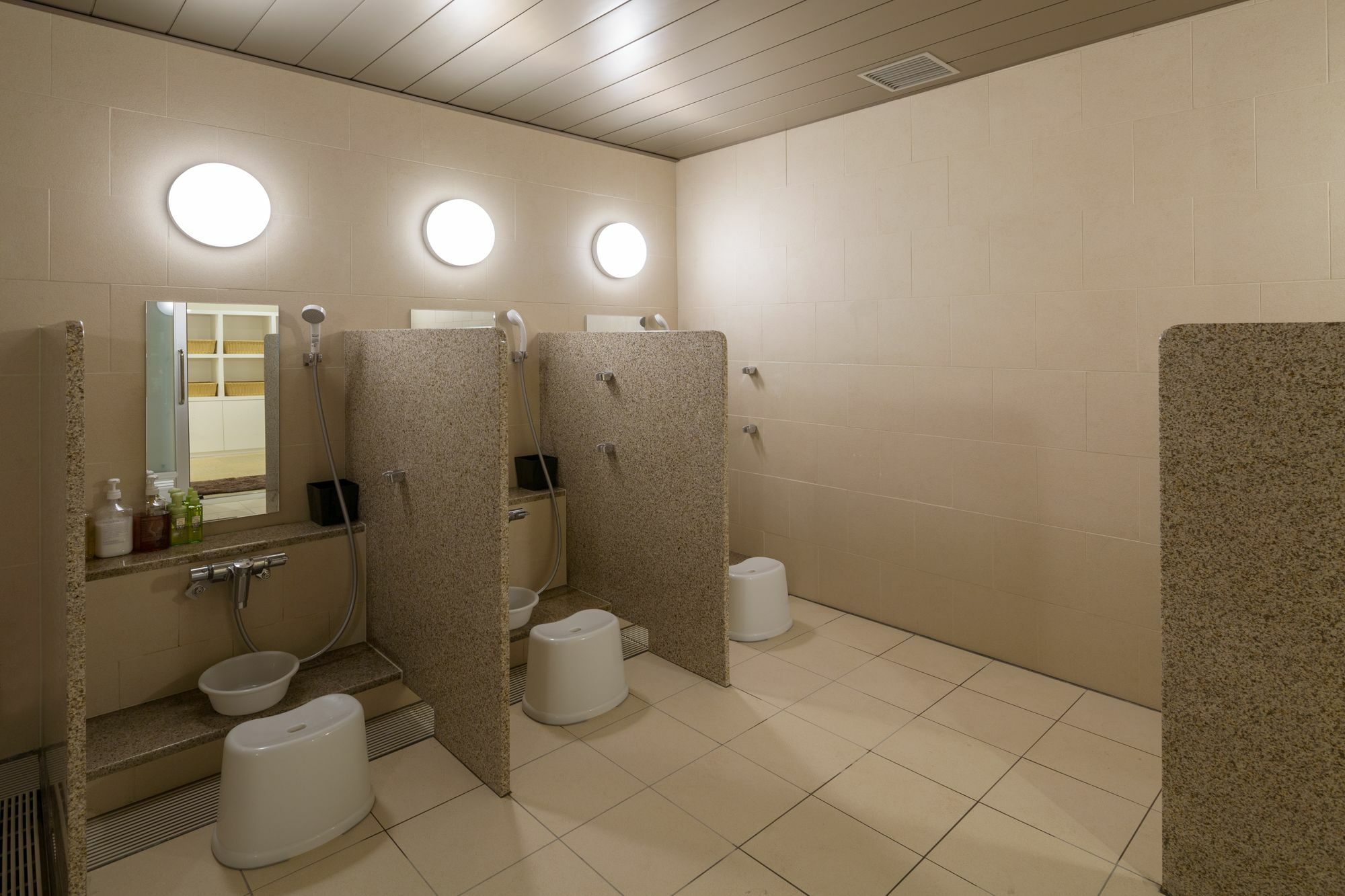First Cabin Akasaka Токио Экстерьер фото